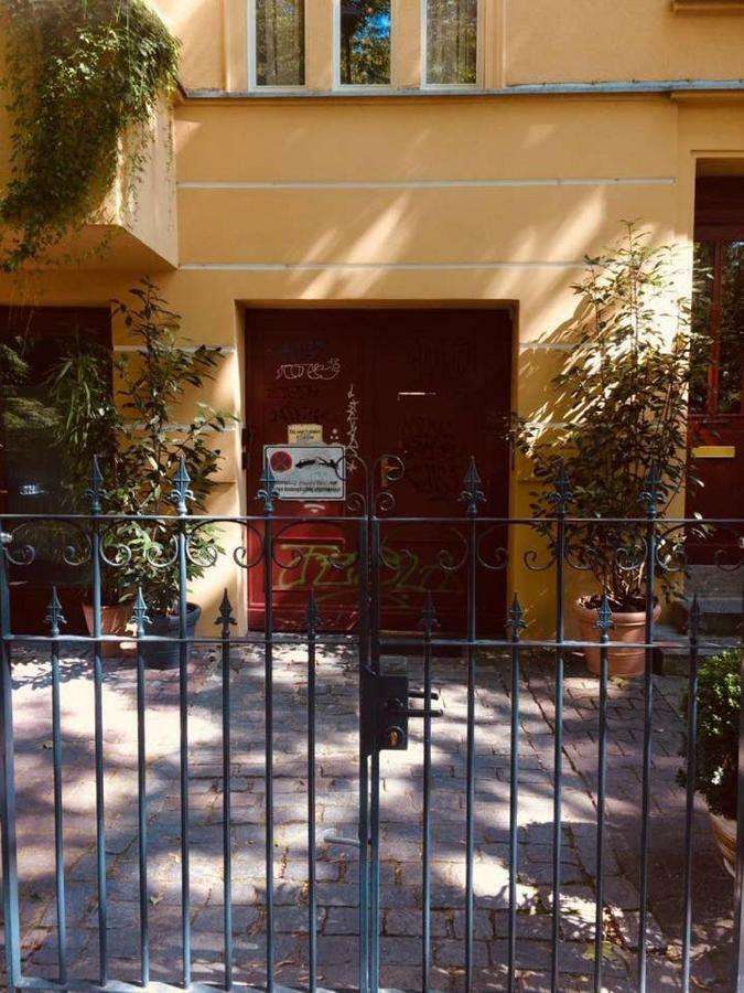 شقة Beautiful And Cozy Remise For Up To 6 Guests برلين المظهر الخارجي الصورة